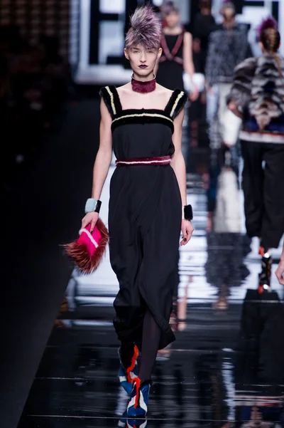 Look 39